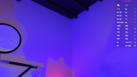 Snapshot of naty_saenz3 chatting on 09-25-25, 08:51 Naty Saenz online show from 09-25-25, 08:51