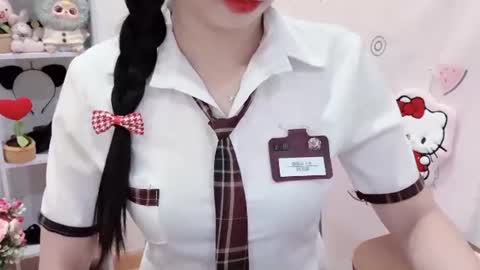 Kiki online show from 07-17-26, 02:18