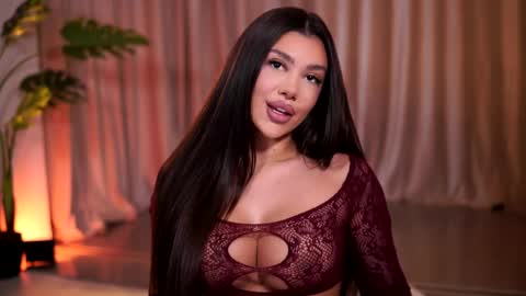 Snapshot of natydesiree chatting on 04-24-26, 07:16 Naty online show from 04-24-26, 07:16