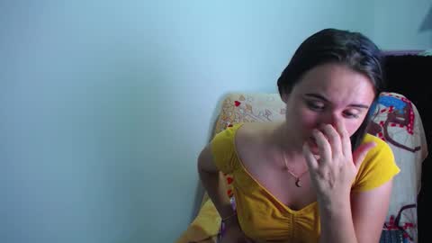 Snapshot of natyscoth chatting on 03-12-25, 02:09 online show from 03-12-25, 02:09