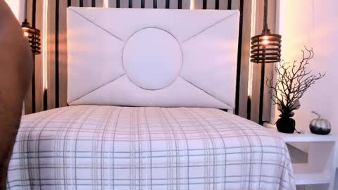 Snapshot of natzuki_ chatting on 05-14-26, 12:01 natzuki_ online show from 05-14-26, 12:01
