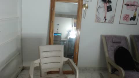 Stella Mcqueen online show from 07-23-26, 10:24