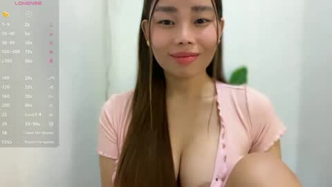 Snapshot of natzumiee_ chatting on 05-13-26, 07:55 Shuvee Keiko Half Japanese Half Pinay online show from 05-13-26, 07:55