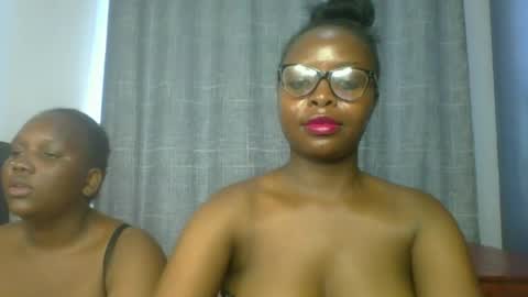 naughtty_bella8 online show from 07-12-26, 11:23