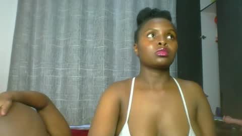 naughtty_bella8 online show from 07-28-26, 02:13