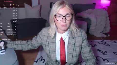 Bex currently on maternity leave online show from 10-30-25, 09:37