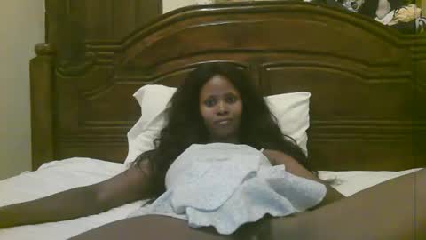 Snapshot of naughty_babe000 chatting on 01-10-26, 07:59 alisha online show from 01-10-26, 07:59
