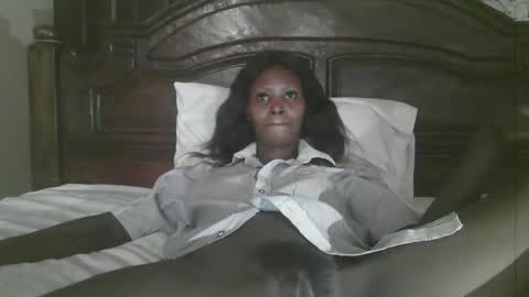 Snapshot of naughty_babe000 chatting on 03-02-26, 05:41 alisha online show from 03-02-26, 05:41