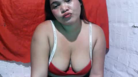 Hannah online show from 09-15-25, 03:45