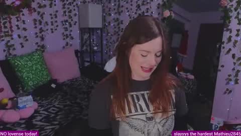 Snapshot of naughty_bella99 chatting on 02-05-26, 01:43 bella online show from 02-05-26, 01:43