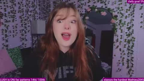 Snapshot of naughty_bella99 chatting on 02-12-26, 01:33 bella online show from 02-12-26, 01:33