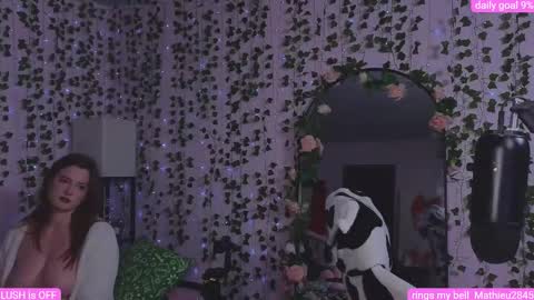 Snapshot of naughty_bella99 chatting on 03-03-26, 01:56 bella online show from 03-03-26, 01:56