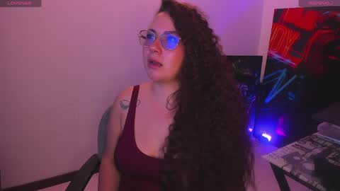 Snapshot of naughty_butt chatting on 04-23-26, 04:57 Megan online show from 04-23-26, 04:57