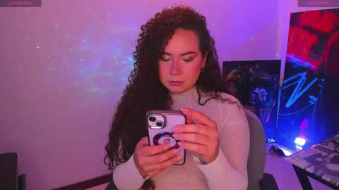 Snapshot of naughty_butt chatting on 05-04-26, 12:17 Megan online show from 05-04-26, 12:17