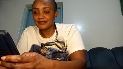 ask online show from 06-12-26, 07:57