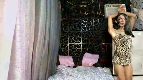 Snapshot of naughty_princess24 chatting on 07-29-26, 05:44 Ariela online show from 07-29-26, 05:44