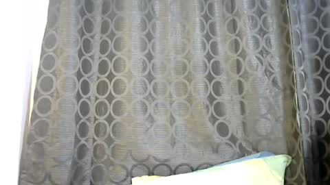 Snapshot of naughty_riri21 chatting on 06-30-26, 01:23 Riri online show from 06-30-26, 01:23