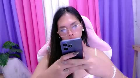 Snapshot of naughty_rona chatting on 01-06-26, 11:36 Rona online show from 01-06-26, 11:36