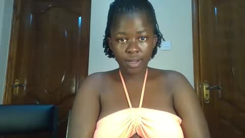 Snapshot of naughty_sluttygal chatting on 09-17-25, 09:27 Lydiah online show from 09-17-25, 09:27