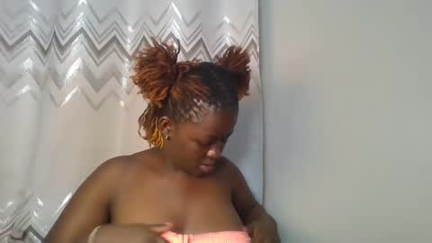Snapshot of naughty_sluttygal chatting on 09-23-25, 06:55 Lydiah online show from 09-23-25, 06:55