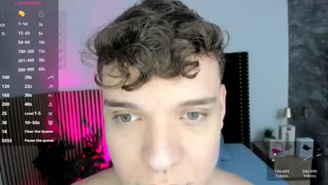 Snapshot of naughty_twink_ chatting on 10-23-25, 11:53 Noah online show from 10-23-25, 11:53