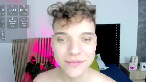 Snapshot of naughty_twink_ chatting on 11-08-25, 12:16 Noah online show from 11-08-25, 12:16