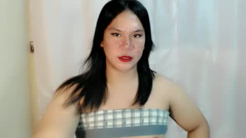 Snapshot of naughty_vies chatting on 04-25-26, 11:02 Davies online show from 04-25-26, 11:02