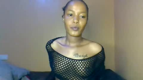 Snapshot of naughtyaura_ebony chatting on 03-16-26, 11:03 Bree doll online show from 03-16-26, 11:03