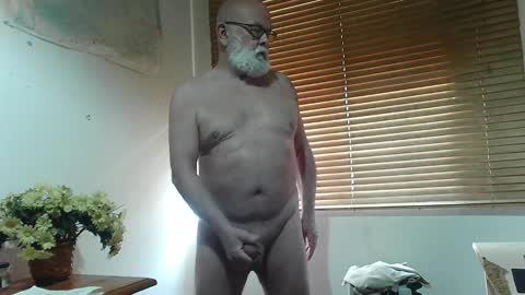 Snapshot of naughtybrianh chatting on 02-12-26, 09:37 Brian online show from 02-12-26, 09:37