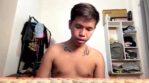 Snapshot of naughtybutsexy69 chatting on 11-26-25, 11:44 Arch online show from 11-26-25, 11:44