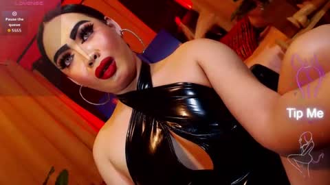Snapshot of naughtyfridah chatting on 07-12-26, 05:04 naughtyfridah online show from 07-12-26, 05:04