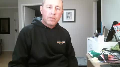 whatever you want it to be online show from 06-01-26, 07:10