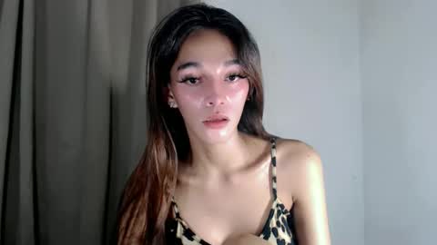 Snapshot of naughtygirlintown chatting on 05-04-26, 12:34 Mariella online show from 05-04-26, 12:34