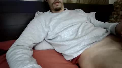 Snapshot of naughtyguy556677 chatting on 03-14-26, 02:39 naughtyguy556677 online show from 03-14-26, 02:39
