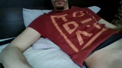 Snapshot of naughtyguy556677 chatting on 05-12-26, 03:58 naughtyguy556677 online show from 05-12-26, 03:58