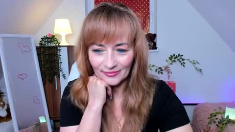 Snapshot of naughtymilane chatting on 10-11-25, 07:56 Milana - on air every day except Wednesday from 9 pm to 4 am European time online show from 10-11-25, 07:56