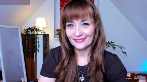 Milana - on air every day except Wednesday from 9 pm to 4 am European time online show from 04-09-26, 07:52