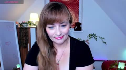 Milana - on air every day except Wednesday from 9 pm to 4 am European time online show from 06-11-26, 09:46