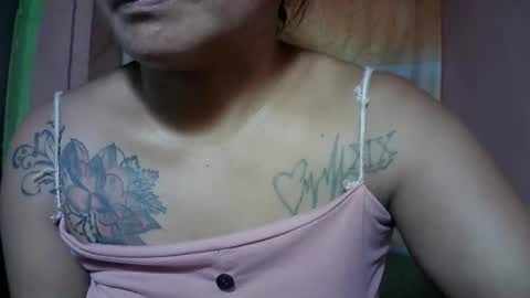 naughtymom_33 online show from 11-12-25, 08:37