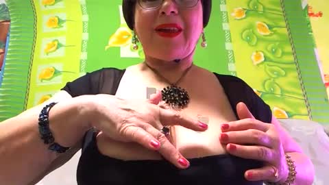 OldKinkyMILF online show from 02-03-25, 05:51