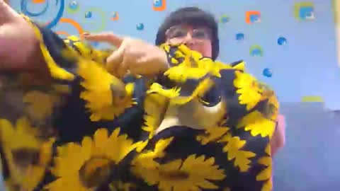 OldKinkyMILF online show from 02-15-25, 09:16