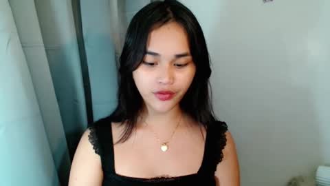 Snapshot of naughtymuse_ chatting on 06-05-26, 02:56 ELISE online show from 06-05-26, 02:56