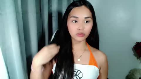 Snapshot of naughtymuse_ chatting on 06-06-26, 03:39 ELISE online show from 06-06-26, 03:39