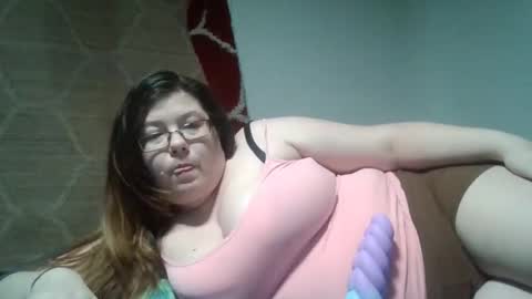Snapshot of naughtynatalie1988x chatting on 05-18-26, 10:26 Natalie online show from 05-18-26, 10:26