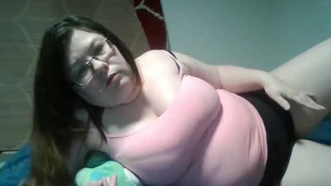 Snapshot of naughtynatalie1988x chatting on 05-22-26, 12:07 Natalie online show from 05-22-26, 12:07