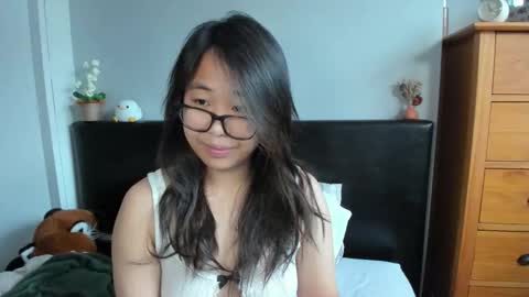 Snapshot of naughtynerdygirl chatting on 02-26-26, 11:20 Gigi Chu online show from 02-26-26, 11:20