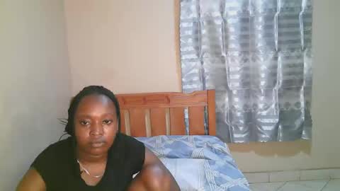 Snapshot of naughtynova33 chatting on 10-06-25, 09:23 nova online show from 10-06-25, 09:23