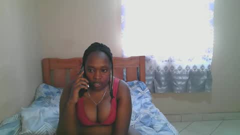 Snapshot of naughtynova33 chatting on 10-07-25, 09:28 nova online show from 10-07-25, 09:28