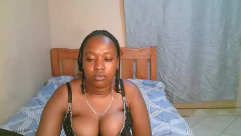Snapshot of naughtynova33 chatting on 10-07-25, 10:40 nova online show from 10-07-25, 10:40