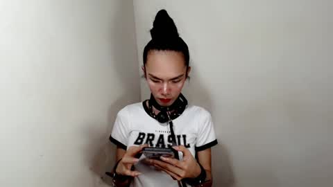 naughtypetiteangel online show from 11-06-25, 11:48